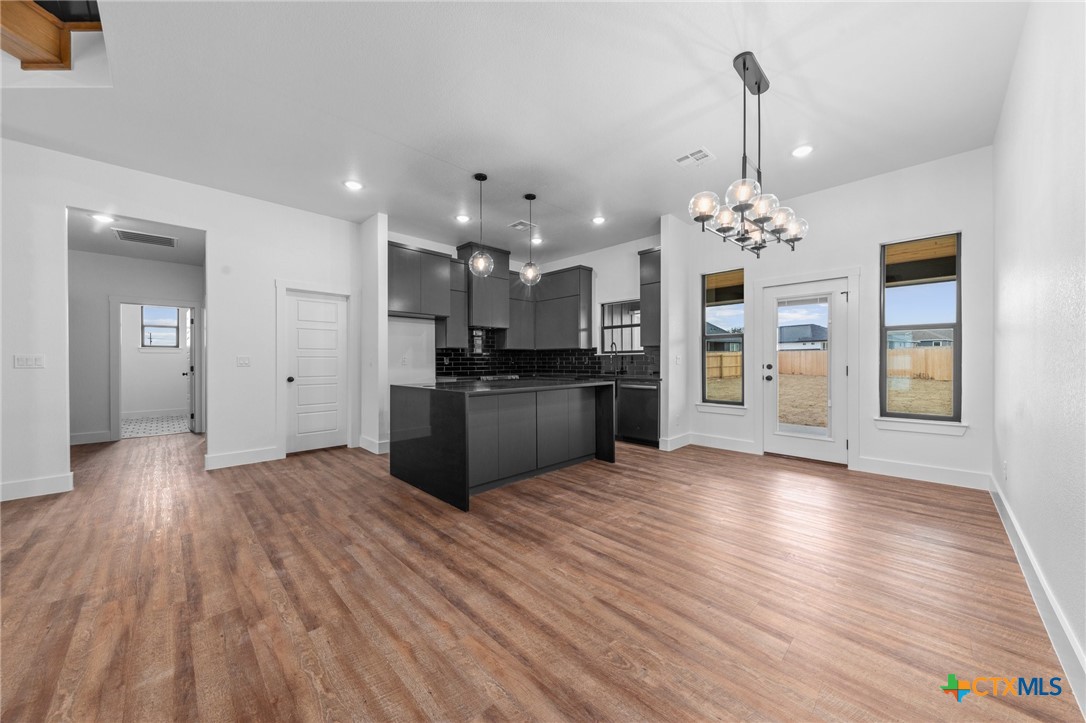 4991 Bella Charca Parkway Property Photo 10