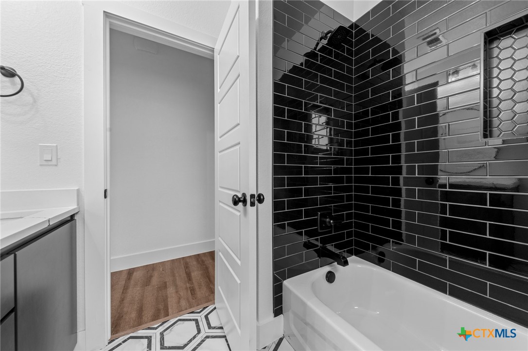 4991 Bella Charca Parkway Property Photo 30