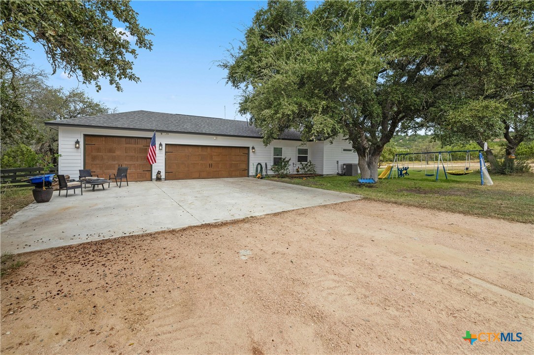 1090 County Road 334 Property Photo 3