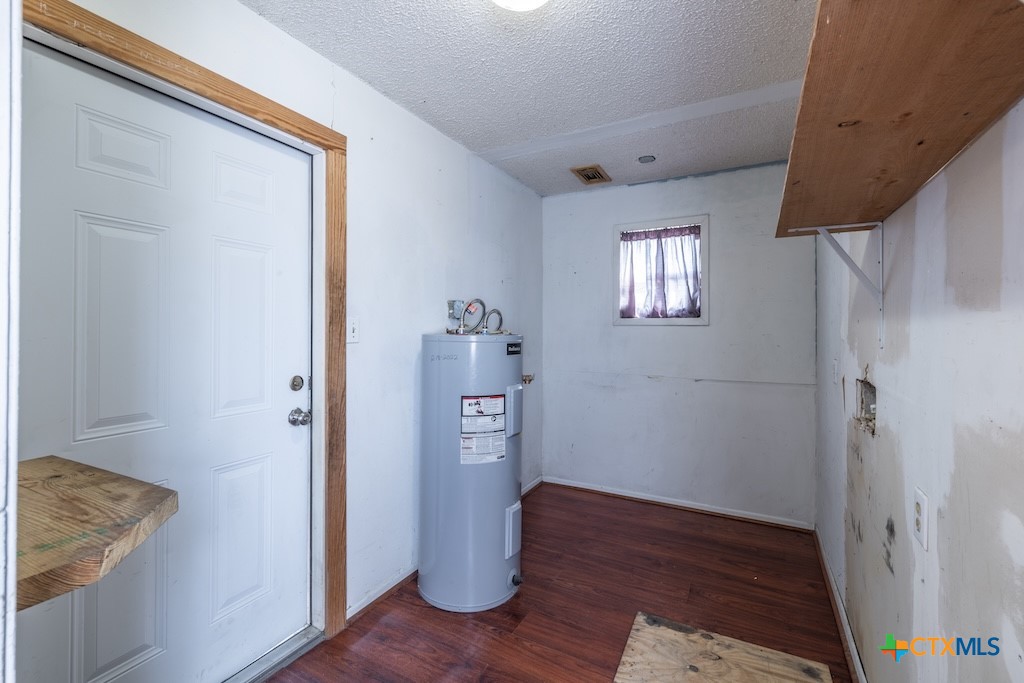 3300 State Highway 95 Property Photo 17