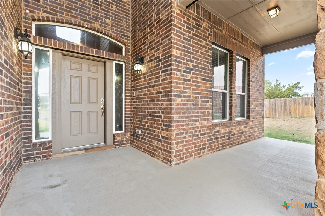 3302 Lorne Drive Property Photo 4