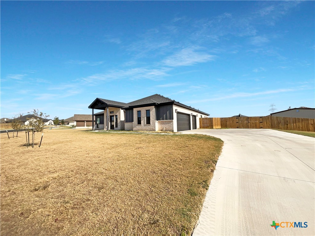 7202 Day Drive Property Photo 11