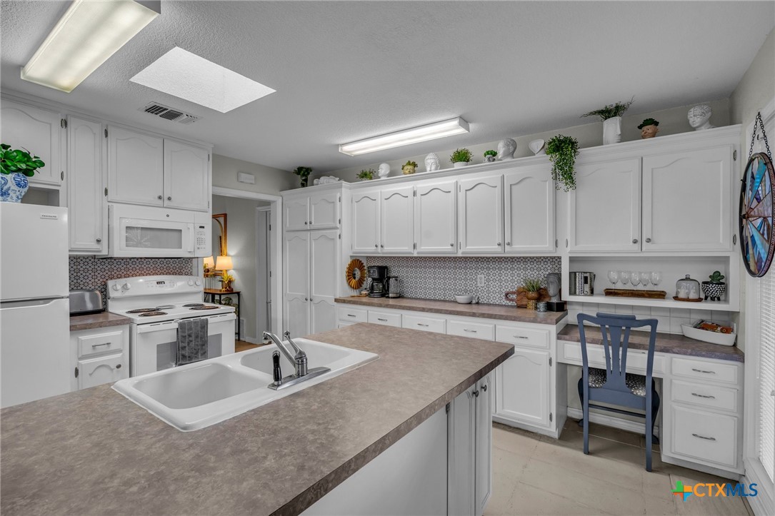 531 Berkeley Street Property Photo 12
