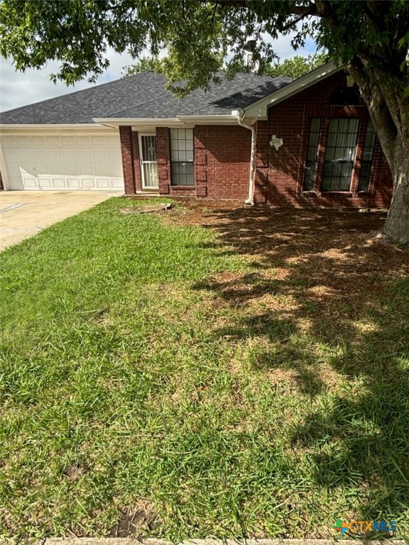 204 James Loop Property Photo 1