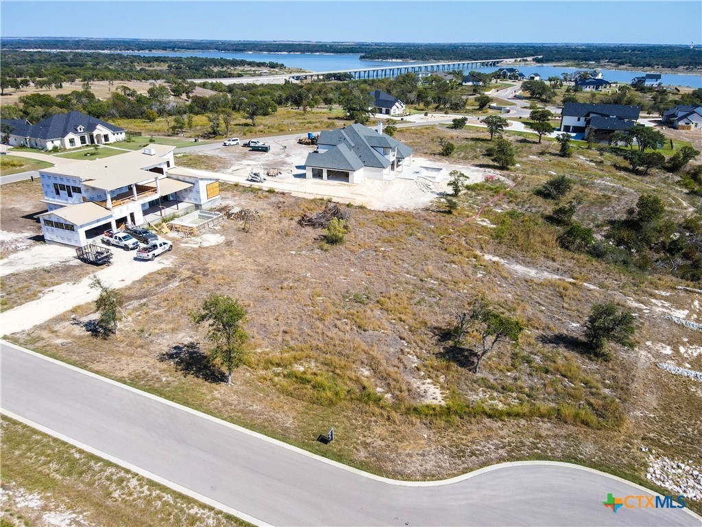 10207 Enclave Cove Property Photo 5