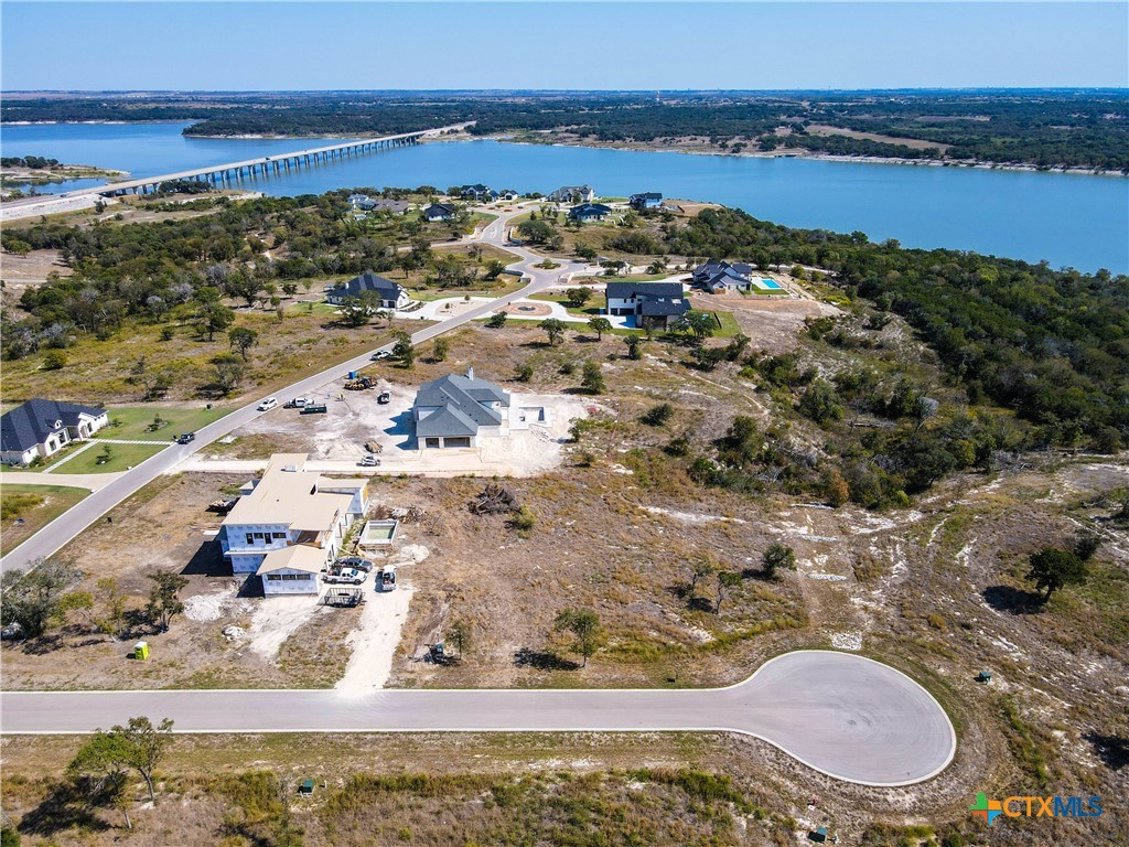 10207 Enclave Cove Property Photo 6