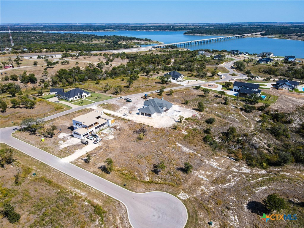 10207 Enclave Cove Property Photo 7