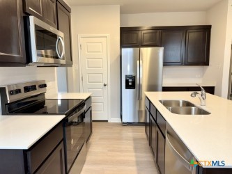 240 Alcatraz Loop Property Photo 8