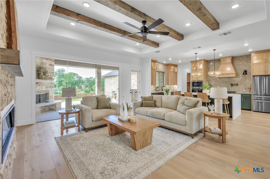 1586 Bosque Lago Property Photo 3