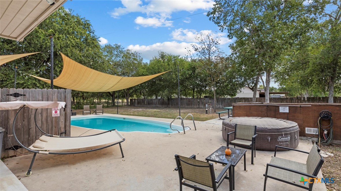 207 Woodlake Drive Property Photo 36