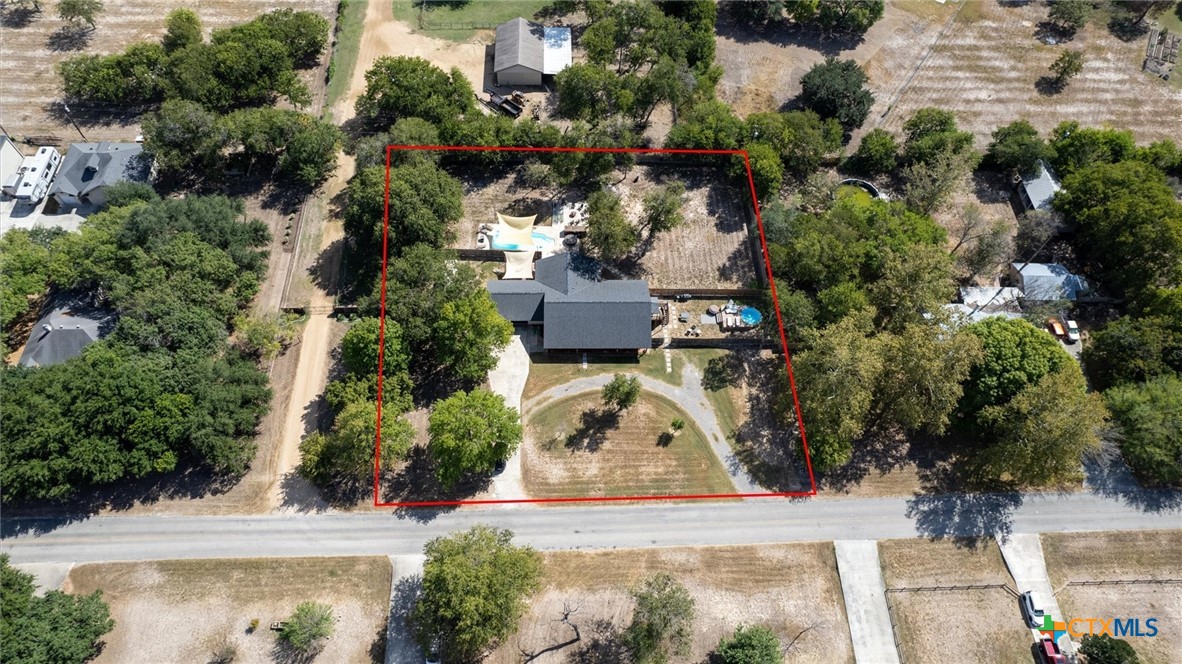 207 Woodlake Drive Property Photo 40