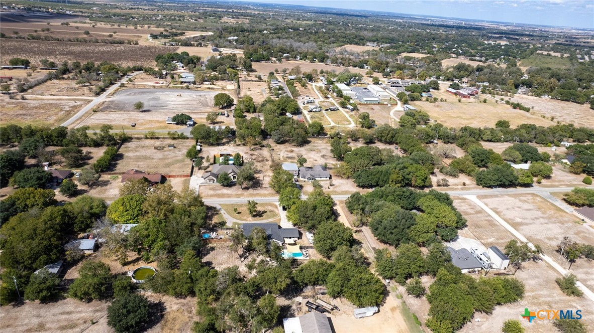 207 Woodlake Drive Property Photo 44