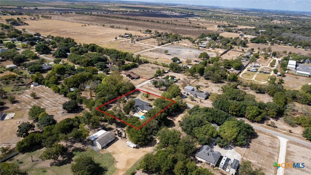 207 Woodlake Drive Property Photo 45