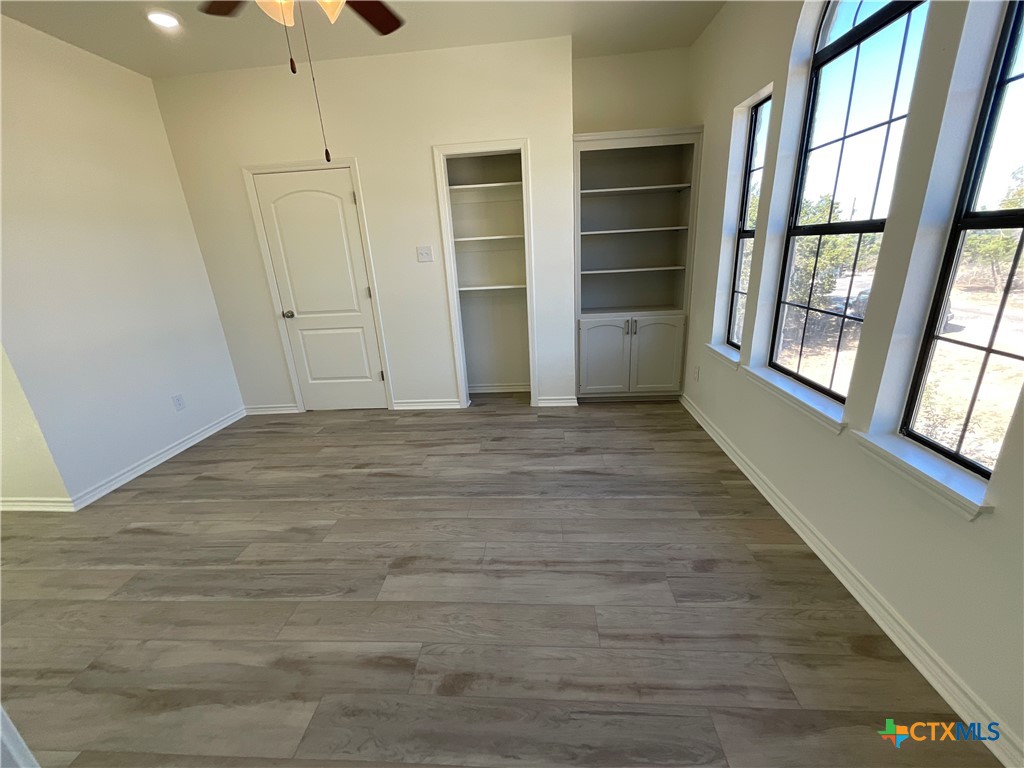 15933 Goliad Loop Property Photo 30
