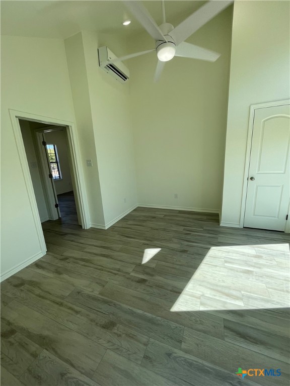 15933 Goliad Loop Property Photo 38