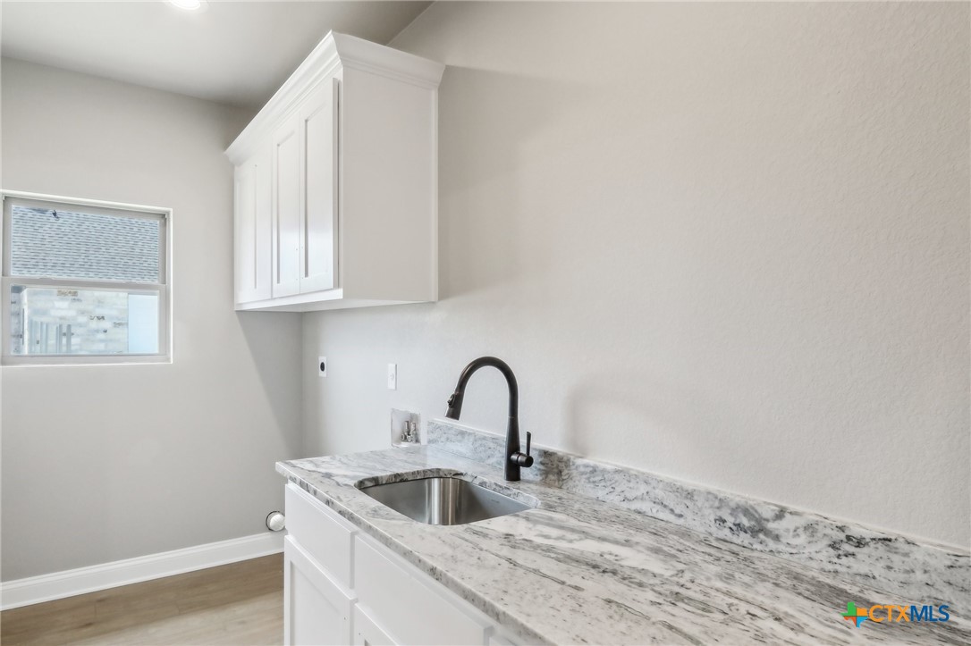 4007 Aerie Street Property Photo 22