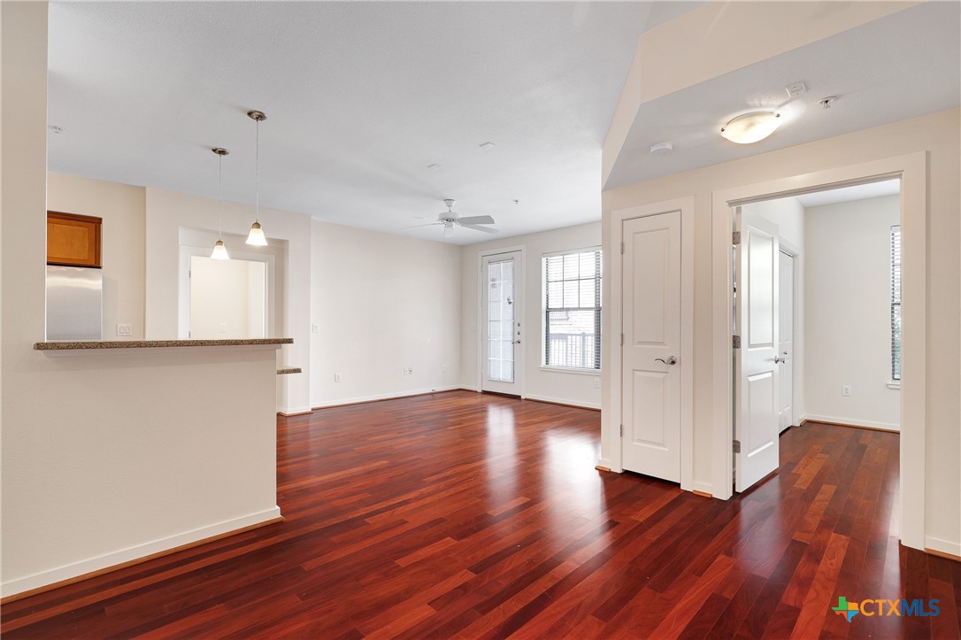 7342 Oak Manor Drive 1204 Property Photo 4
