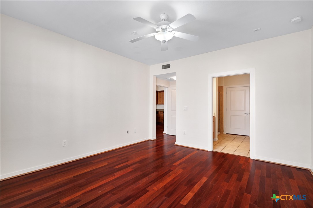 7342 Oak Manor Drive 1204 Property Photo 15