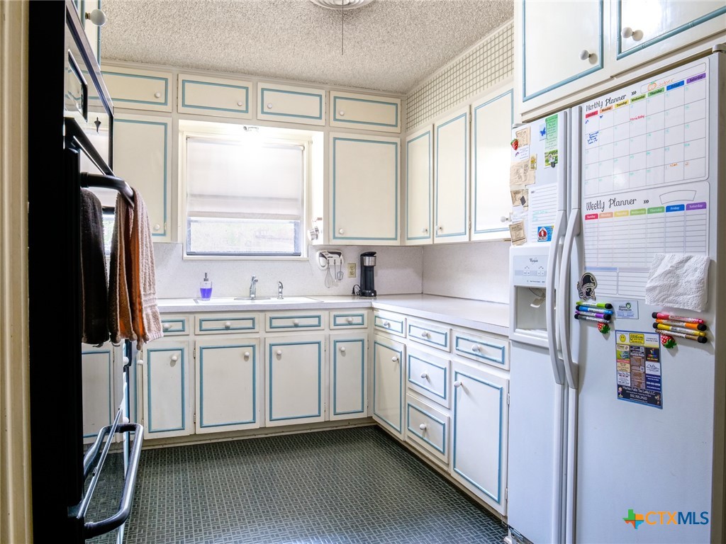 1107 Elm Lane Property Photo 7