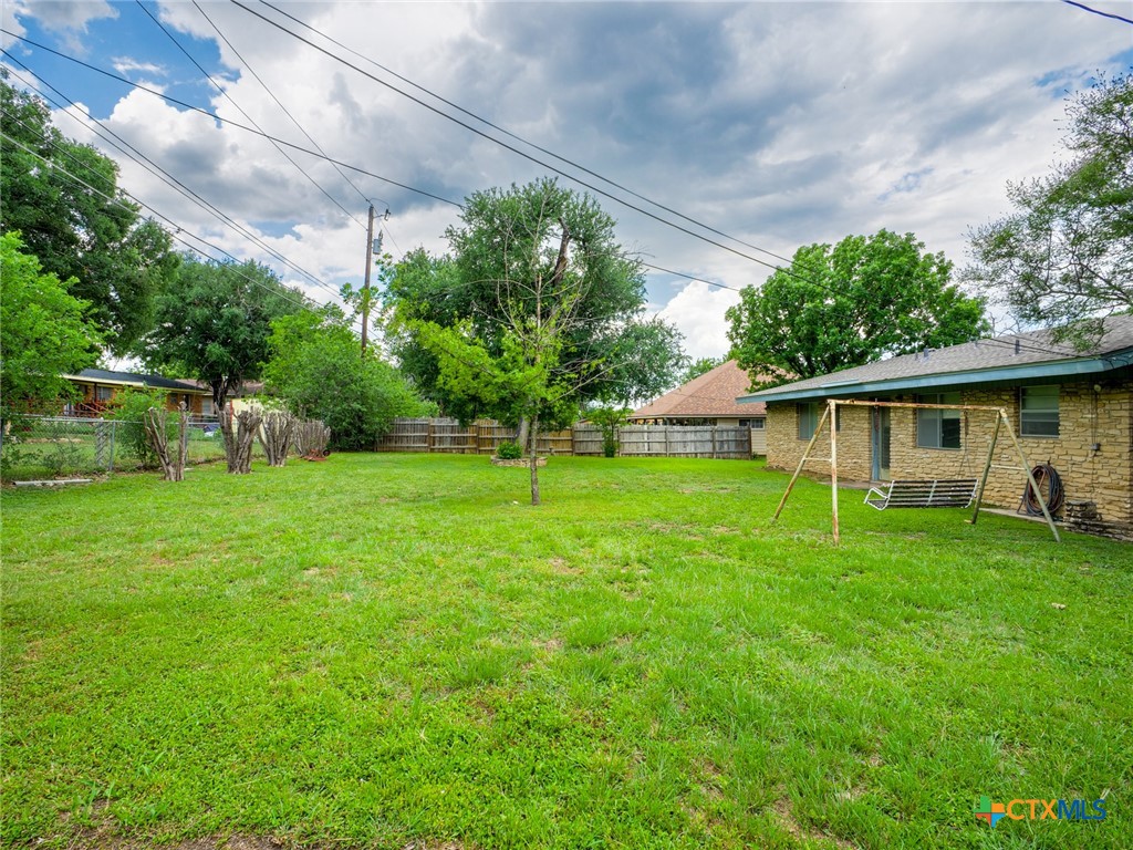 1107 Elm Lane Property Photo 23