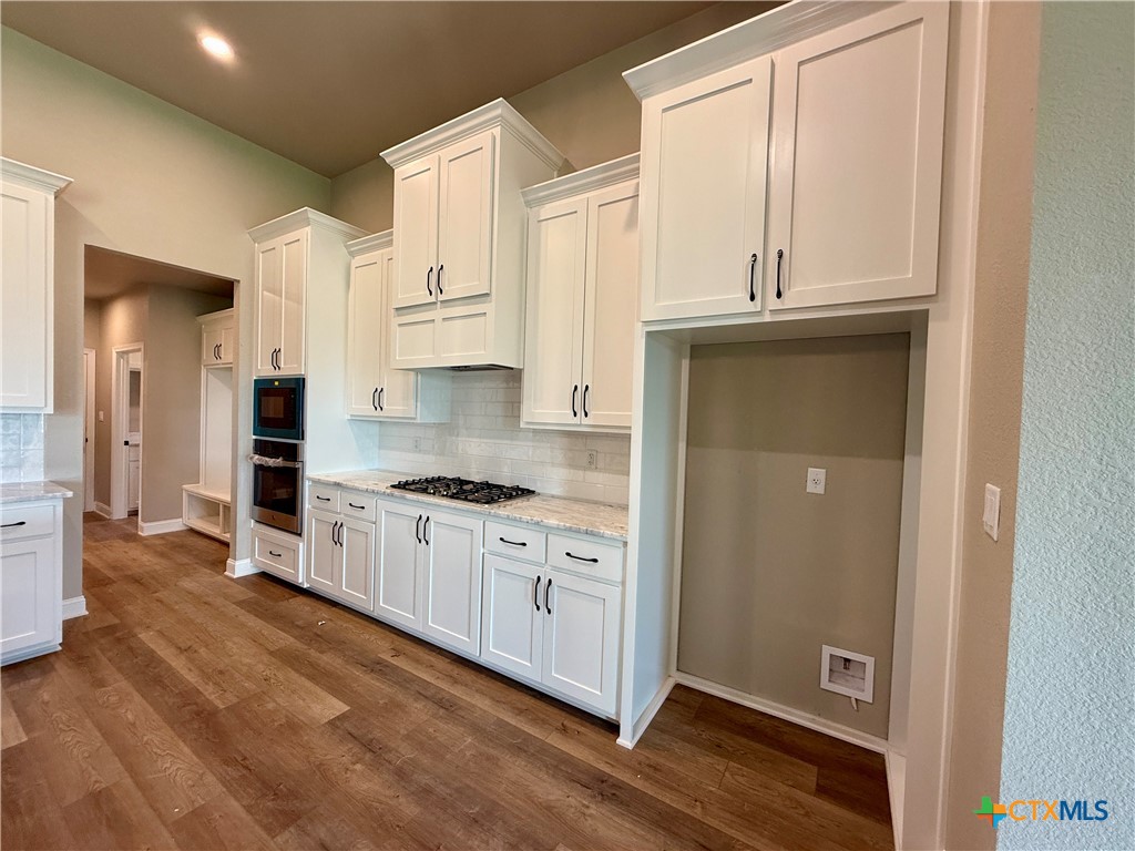 4001 Aerie Street Property Photo 6