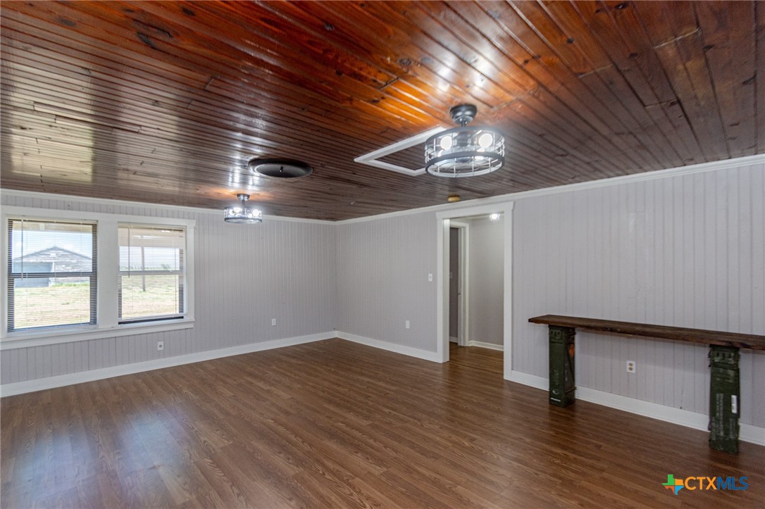 871 County Road 340 Property Photo 17
