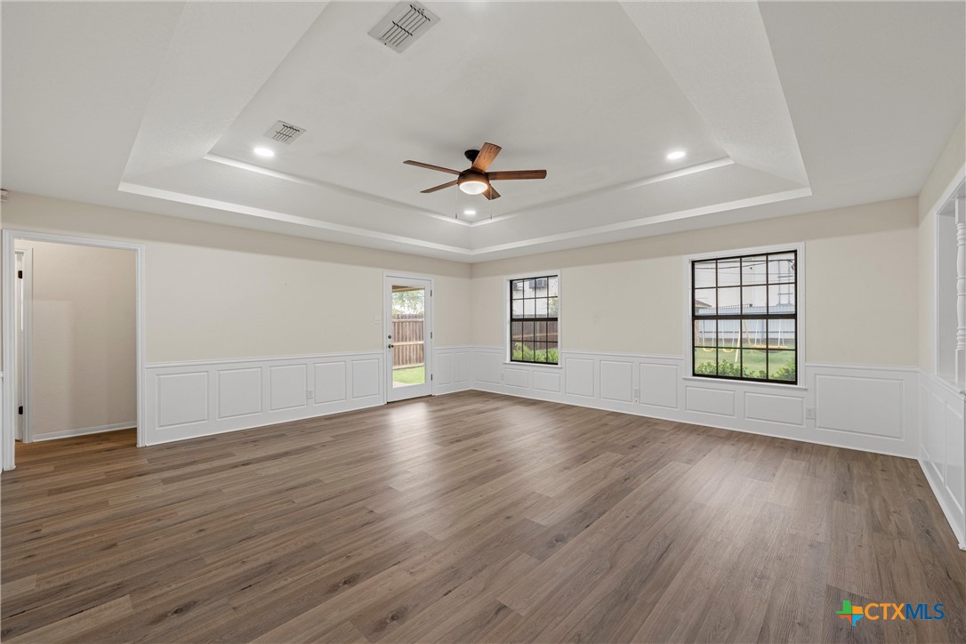 2909 Oaklawn Drive Property Photo 4
