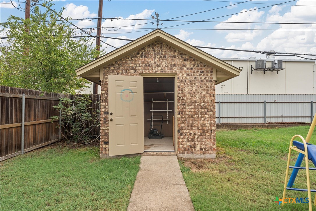 2909 Oaklawn Drive Property Photo 22