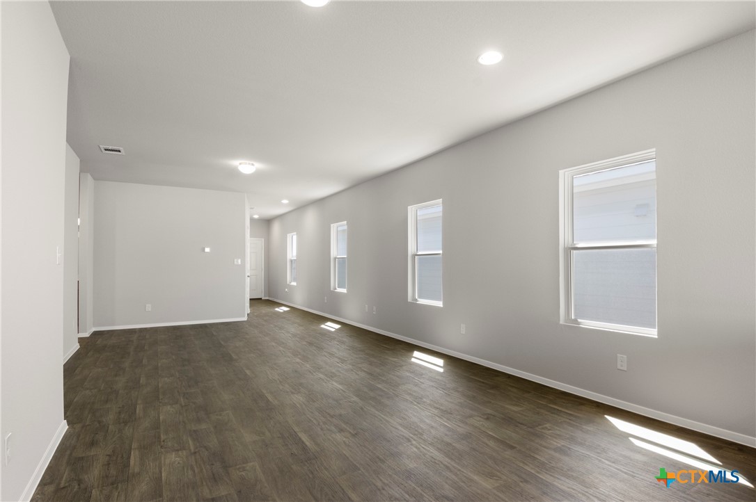 206 Lavender Lane Property Photo 12