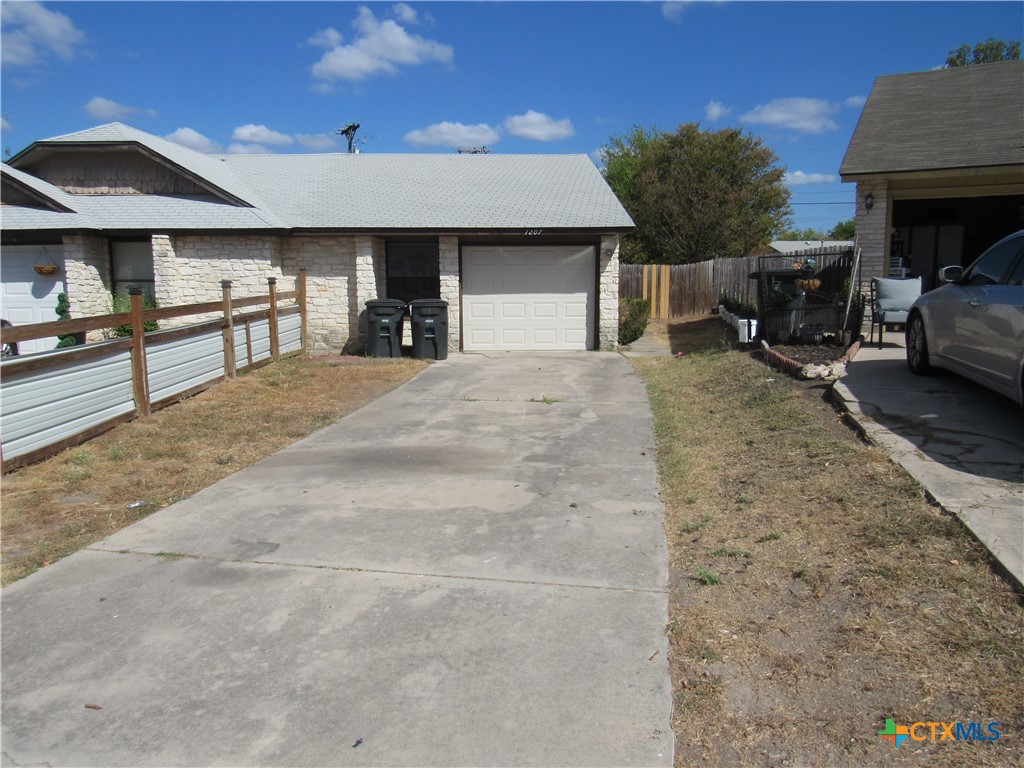1207 Westway Circle Property Photo