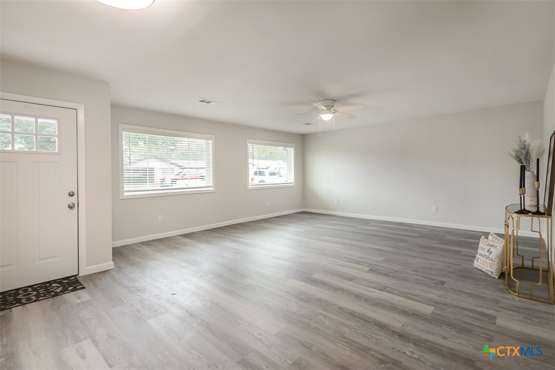 1011 Ronstan Drive Property Photo 16