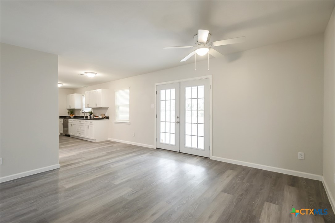 1011 Ronstan Drive Property Photo 19