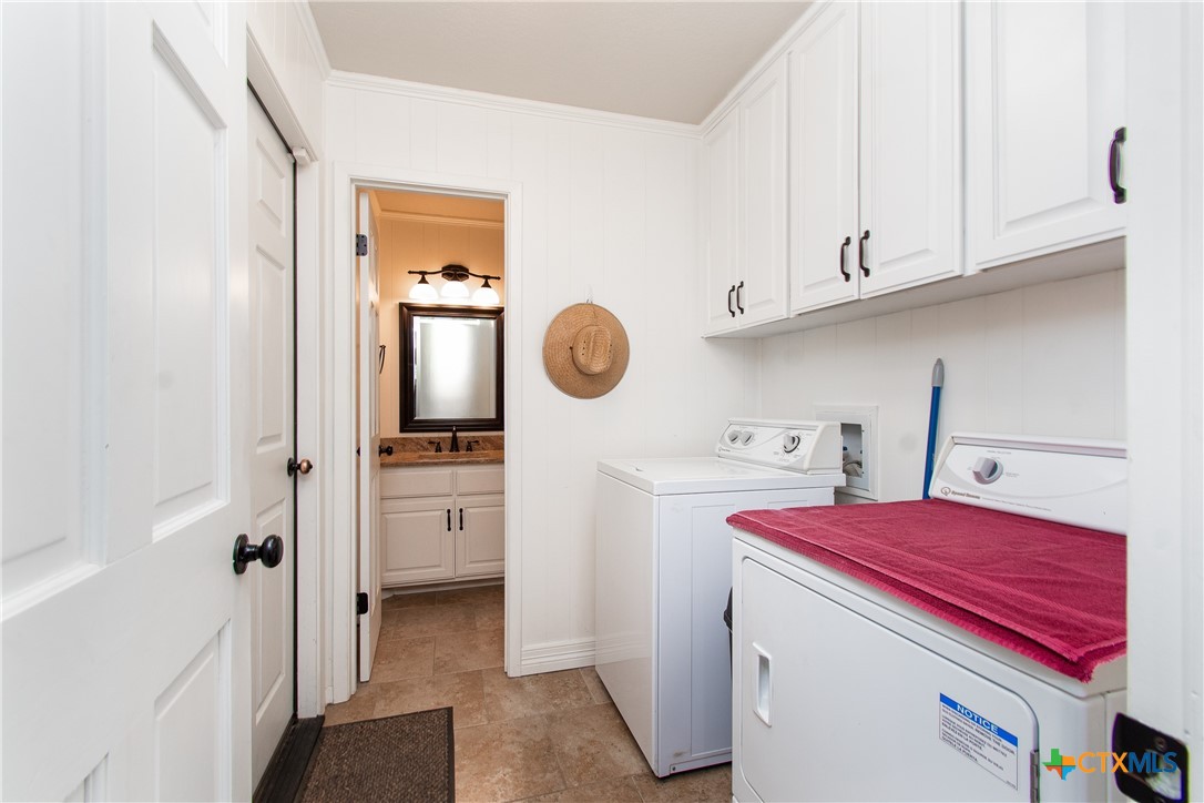 4101 Hickory Road Property Photo 17