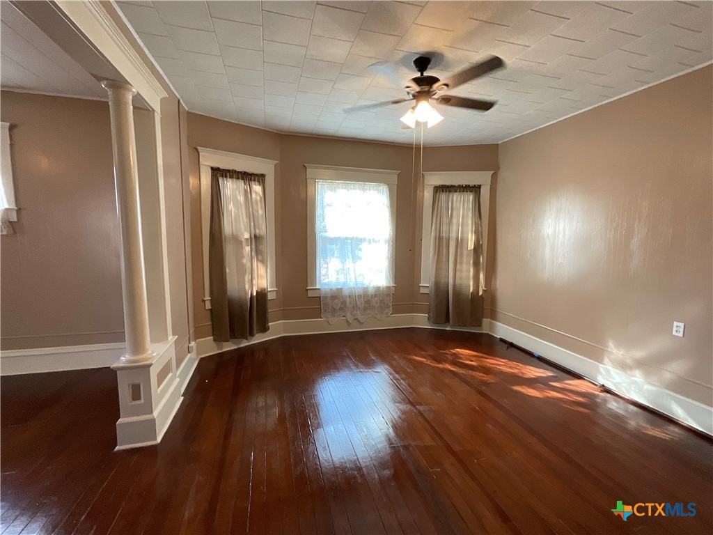 1203 E Third Street Property Photo 8