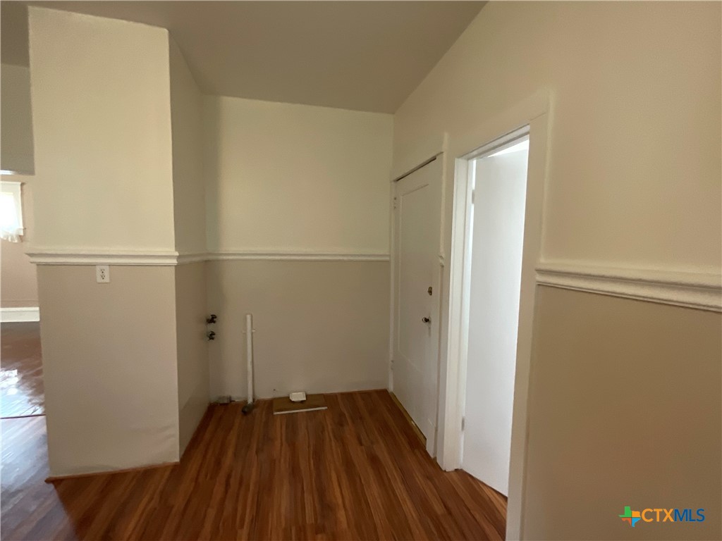 1203 E Third Street Property Photo 10