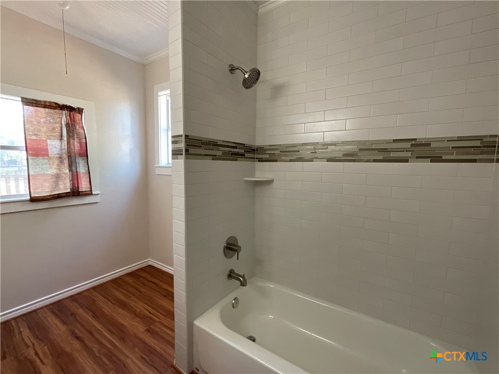 1203 E Third Street Property Photo 11