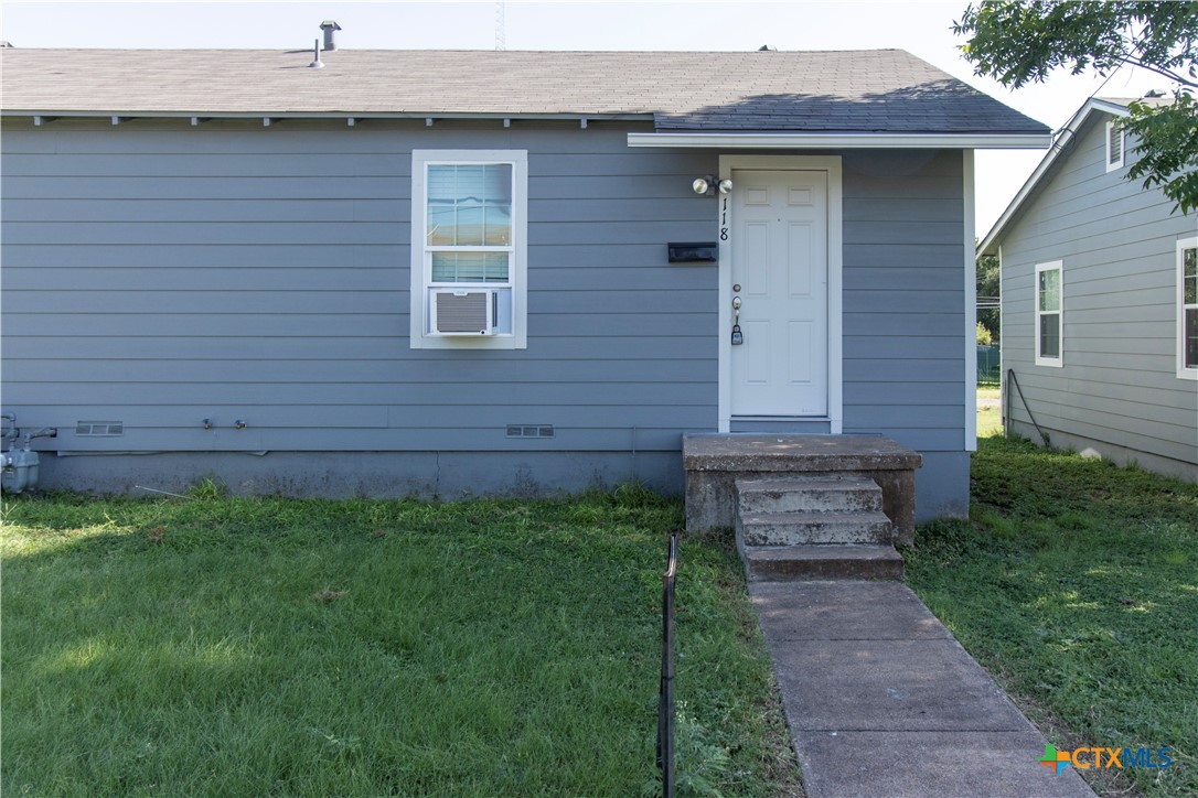 118 West Avenue A Property Photo 1