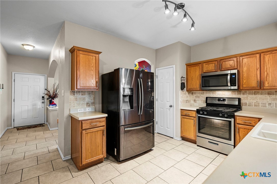 156 N Maplewood Property Photo 11