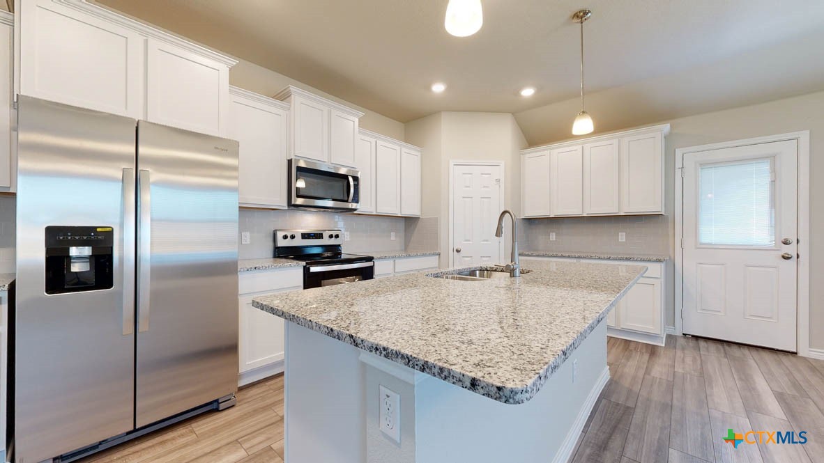 14066 Carsten Loop Property Photo 4