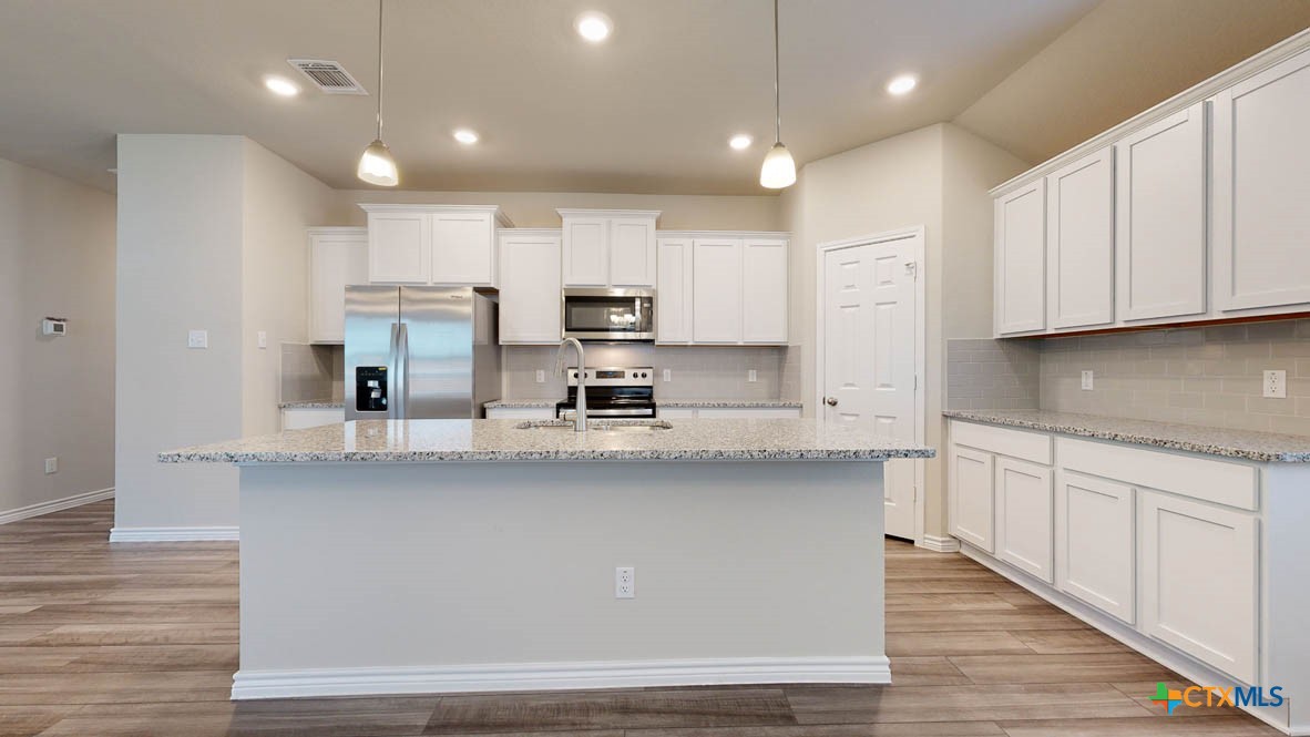 14066 Carsten Loop Property Photo 7