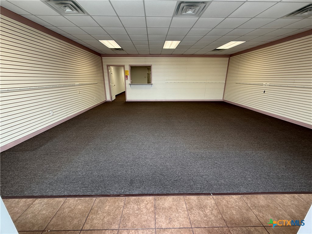 1900 E Elms Road 101 Property Photo 3