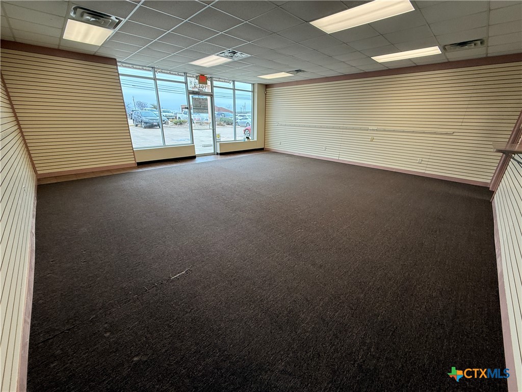 1900 E Elms Road 101 Property Photo 6