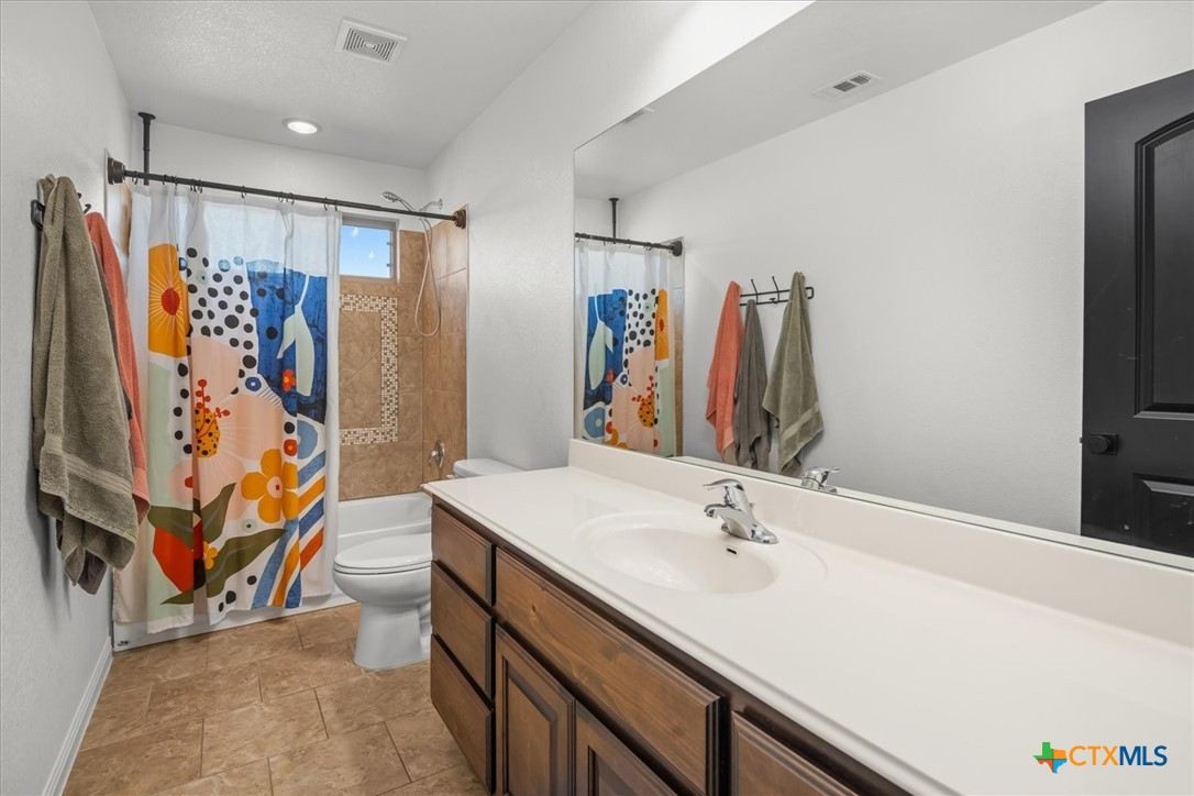 110 Silo Street Property Photo 27