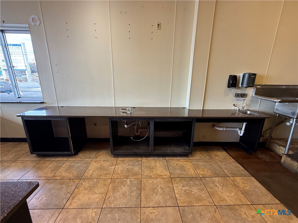 2408 Clear Creek Road 101 Property Photo 7