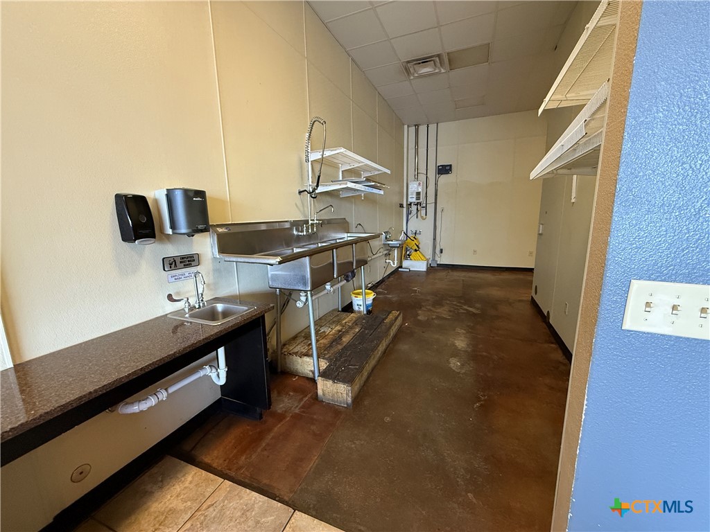 2408 Clear Creek Road 101 Property Photo 8