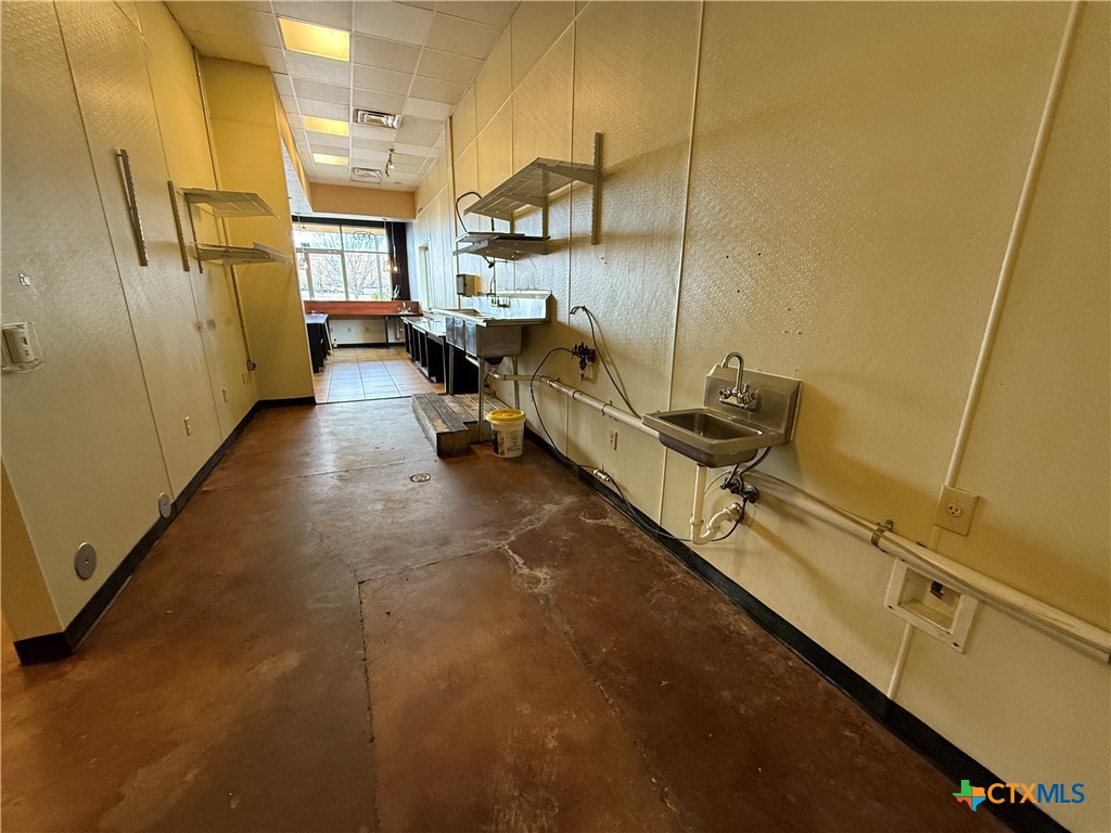 2408 Clear Creek Road 101 Property Photo 9