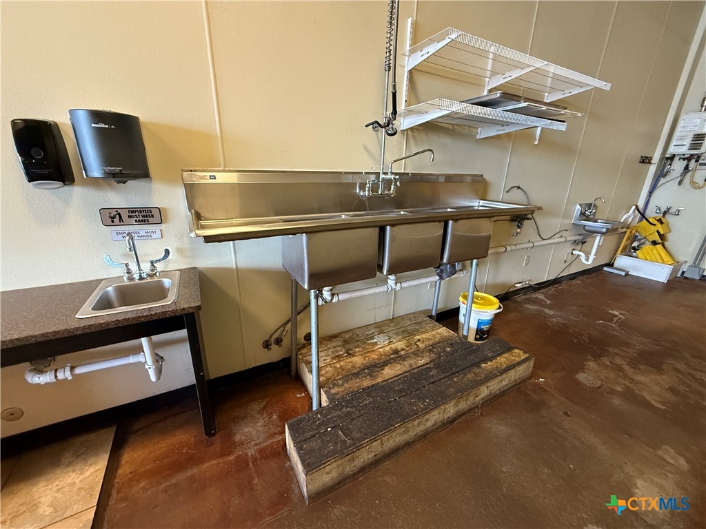 2408 Clear Creek Road 101 Property Photo 13