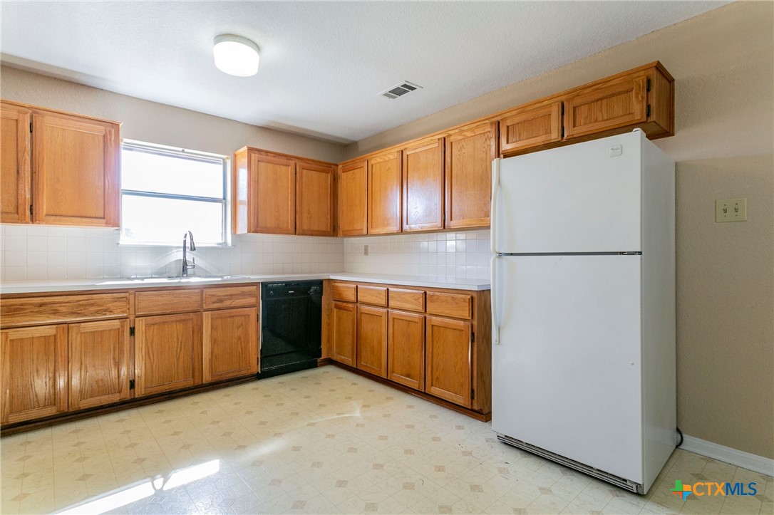 1008 Cherokee Trail Property Photo 4