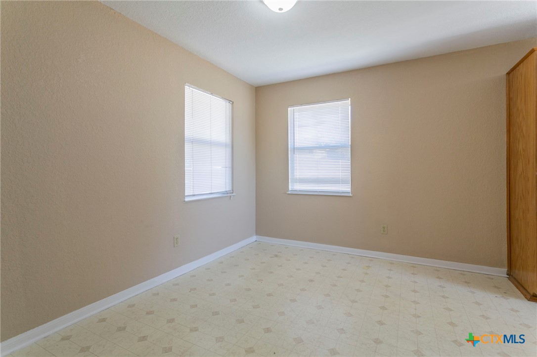 1008 Cherokee Trail Property Photo 6