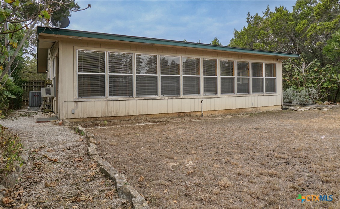 112 Sunrise Drive Property Photo 7